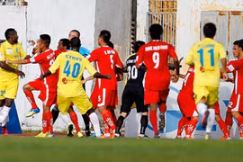 Vụ ẩu đả tại sân Lạch Tray: 4 cầu thủ lĩnh án treo giò dài hạn