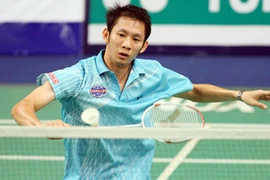 Tiến Minh "hạ gục" tay vợt cao gần 2m chỉ sau 39 phút