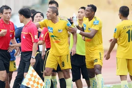 CLB Thanh Hóa: Thầy thoát án, trò dính phạt nặng 