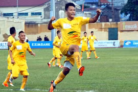 Từ chối sang Indonesia, Mạc Hồng Quân chọn ở lại CLB Thanh Hóa