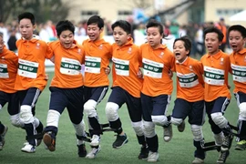 THCS Ngọc Thụy vô địch giải đấu “30 người 31 chân” năm 2014