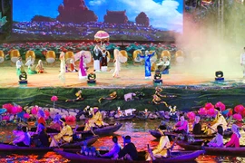 Tôn vinh văn hóa các dân tộc Việt Nam