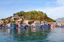 Trí Nguyên - Đảo xanh thanh bình