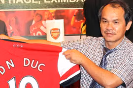 "Bầu" Đức sẽ mua chiếc áo đặc biệt của “Running man”?