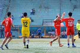 Lịch thi đấu vòng 1/16 giải bóng đá học sinh Hà Nội 2013