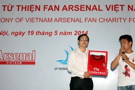 Có người trả 68 triệu cho chiếc áo của "Running man"