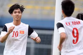 Hai cầu thủ U19 Việt Nam được đội bóng Anh "dạm hỏi"