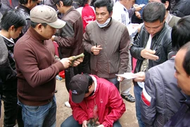 Lễ hội chọi gà thành sới bạc công khai