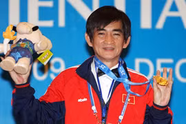 SEA Games 27: Cơ thủ 53 tuổi giật HCV thứ 35 cho Việt Nam