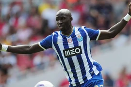 Man City hối hả “tậu” quân trước giờ đóng cửa thị trường chuyển nhượng