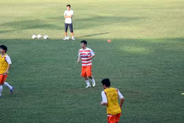 Văn Quyến thành tâm điểm trong trận đấu châu lục