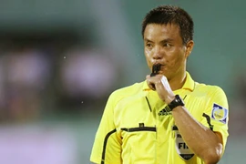 Còi vàng 2014: Hai con ông Trưởng ban Trọng tài chạy đua