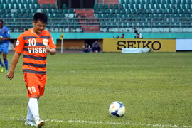 Văn Quyến trong nỗi phân vân...