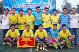 Đội Báo ANTĐ đăng quang đầy thuyết phục