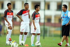 Sát hạch thầy trò HLV Hoàng Văn Phúc