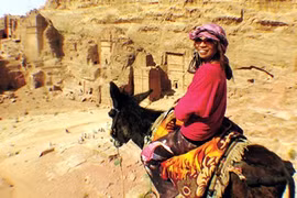 Nguyễn Phương Mai ra mắt "Con đường Hồi giáo"