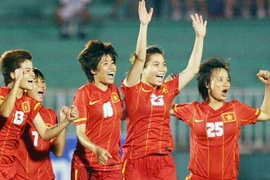 Giải ngân 3 tỷ đồng thưởng cho các tuyển thủ nữ