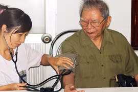 Khám sức khỏe miễn phí cho các gia đình chính sách