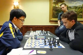 Quang Liêm thắng dễ kỳ thủ 15 tuổi tại Spice Cup 2013