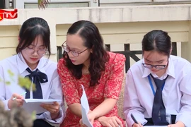 Từ năm 2030, tiến tới sẽ thi tốt nghiệp THPT trên máy tính