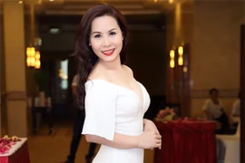 Nữ hoàng doanh nhân Kim Chi đẹp rạng ngời hút ánh nhìn