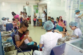 Hà Nội triển khai tiêm vaccine sởi-rubella diện rộng