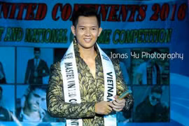 "Gà cưng" của Bầu Hoà đoạt giải "Quốc phục dân tộc đẹp nhất"