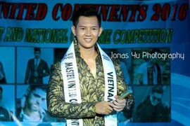 "Gà cưng" của Bầu Hoà đoạt giải "Quốc phục dân tộc đẹp nhất"