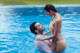 Bộ ảnh cưới nóng bỏng của siêu mẫu Hà Anh bên chồng Tây