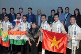 Siêu mẫu Nguyễn Hải Quân đoạt giải Nam vương quốc tế