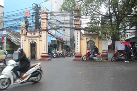 Chuyện kể ở đình Trung Tự (1): Thầy giáo trở thành Đại Vương