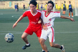 Ngày đầu tiên nhiều bất ngờ