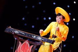 Bàn về tính độc đáo của đàn bầu