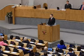 Nga buộc công dân kết hôn và có con ở nước ngoài phải khai báo