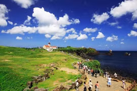 Thắt chặt điều kiện ràng buộc du khách Việt đi Hàn Quốc