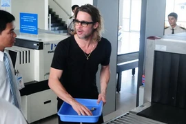 Cận cảnh nụ cười điển trai của Brad Pitt