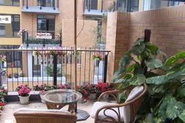 Đằng sau vụ bé 3 tuổi rơi từ tầng 9