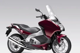 Honda ra mắt xe tay ga “khủng”