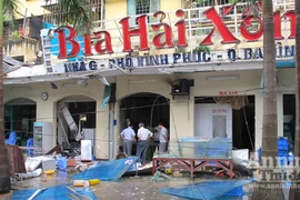 Nhà hàng bia Hải Xồm nát vụn sau vụ nổ lớn