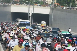 Hà Nội trình Chính phủ phương án đổi giờ, chống ùn tắc