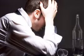 Nghiện rượu gây tổn hại não