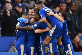 Chủ tịch FIFA trầm trồ với kỳ tích của Leicester
