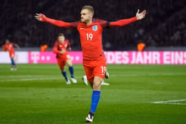 Bất ngờ với chiếc áo đấu bán chạy nhất của đội tuyển Anh