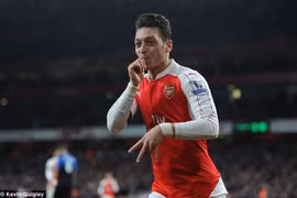 Arsenal sẵn sàng giúp Ozil phá kỷ lục về tiền lương