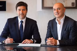 Pochettino khiến CĐV M.U vỡ mộng, Everton sa thải Martinez