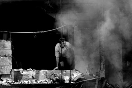 Coi ảnh báo chí chỉ để minh họa là tư duy ấu trĩ