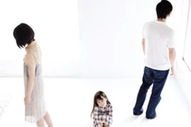 Đắng lòng con trẻ chứng kiến cha mẹ ly hôn 