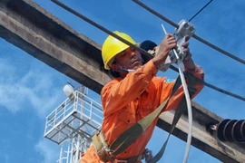 Đảm bảo điện trong những ngày nắng nóng