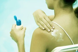 Dị ứng da do dùng kem chống nắng