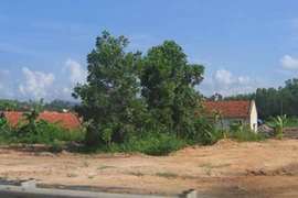 “Ôm” đất gây thất thu